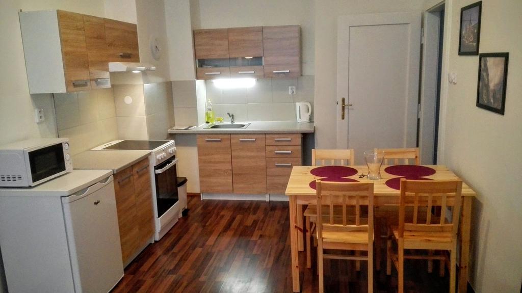 Jezerka Apartments プラハ エクステリア 写真