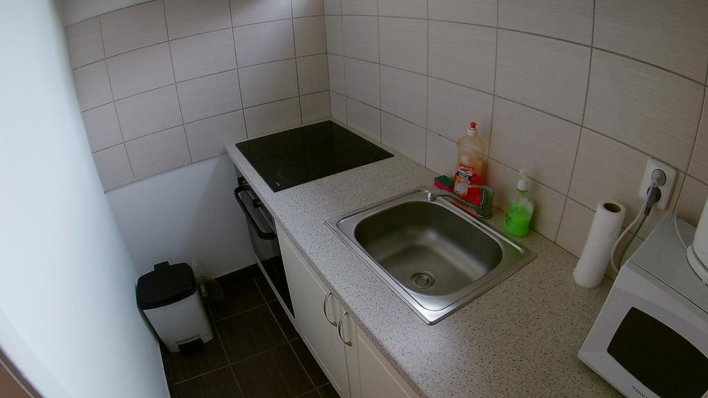 Jezerka Apartments プラハ エクステリア 写真
