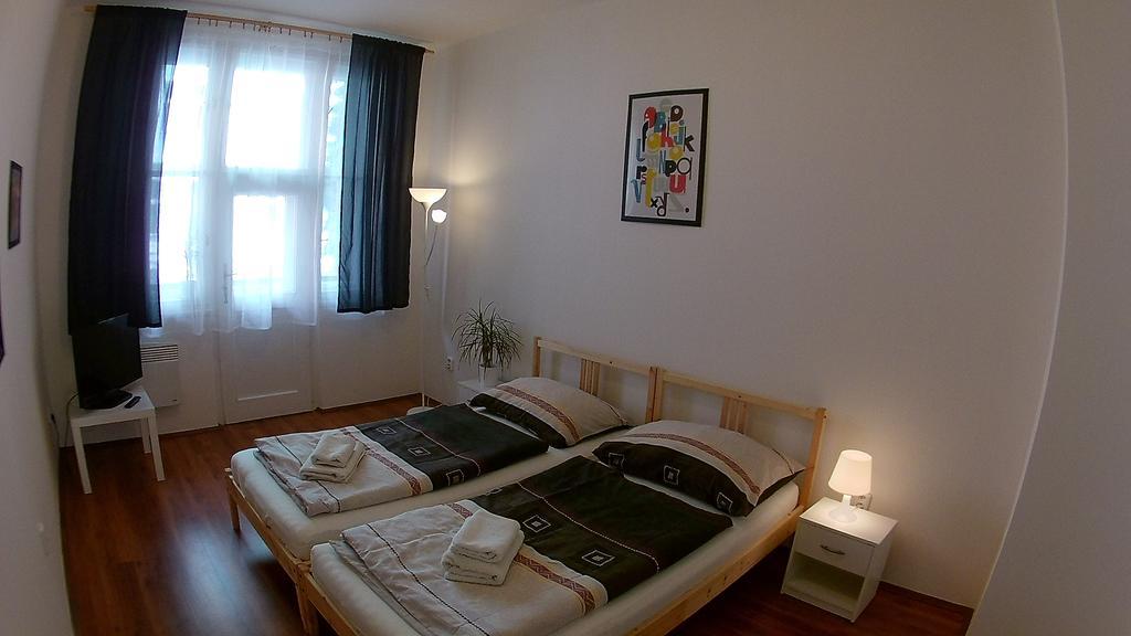 Jezerka Apartments プラハ エクステリア 写真